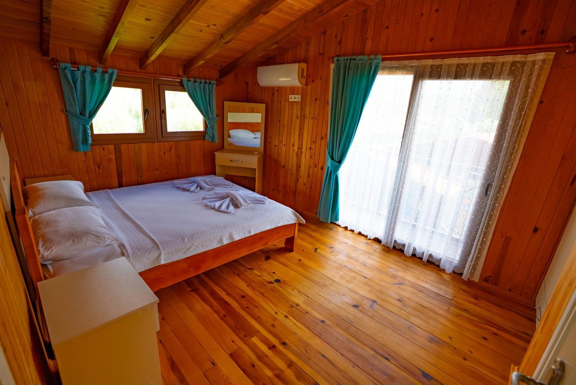 Defne Olive Gardens, Koca Calis, - Previously Defne Tatil Evi