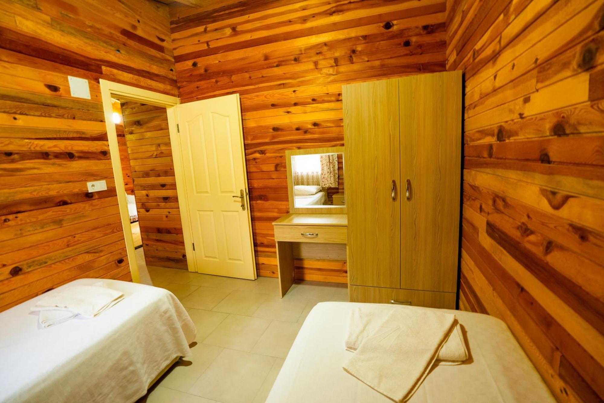 Defne Olive Gardens, Koca Calis, - Previously Defne Tatil Evi